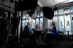 Minnesota Gov. Tim Walz and Vice President Kamala Harris are interviewed by CNN’s Dana Bash in Savannah, Ga., on Aug. 29. (Will Lanzoni/CNN)